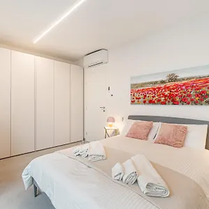  Apartment Urban Garden Lofts By Blue Velvet Livings Italy